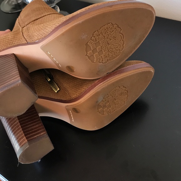 Vince Camuto bootie - Picture 6 of 8
